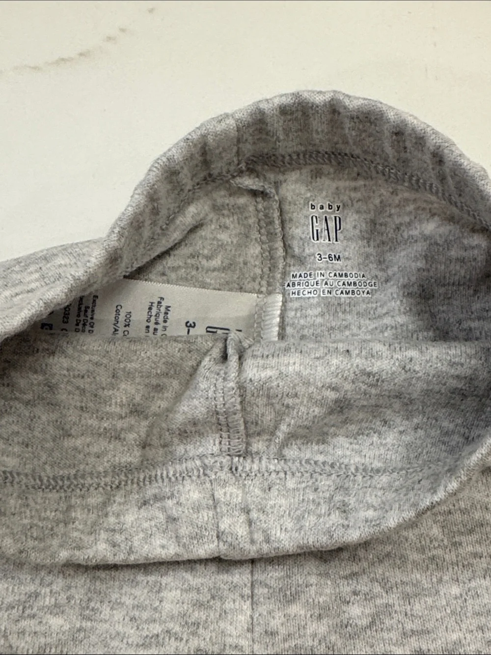 GAP Long-Sleeve Baby Bodysuit Set and grey pants - White & Light Blue